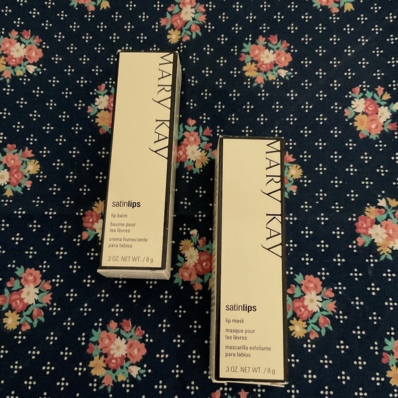 NWT Mary Kay Satin Lips 2 pc set - Picture 1 of 2